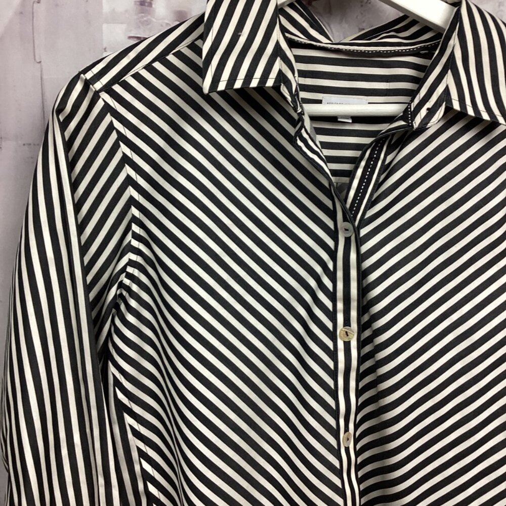 Foxcroft Striped Button Down 3/4 Sleeve Shirt Fitted 10 - Picture 2 of 9